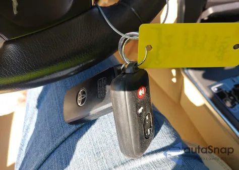 2016 Toyota Camry Le/Xle/Se/Xse z USA, uszkodzony, nr VIN 4T4BF1FK4GR544754